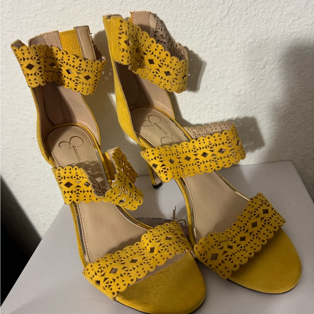 Jessica Simpson Yellow Lace Women's Heels